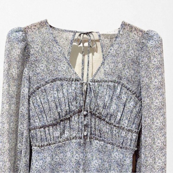 NWT ASTR Dianthus Mini Dress in Blue Daisy - Picture 4 of 9